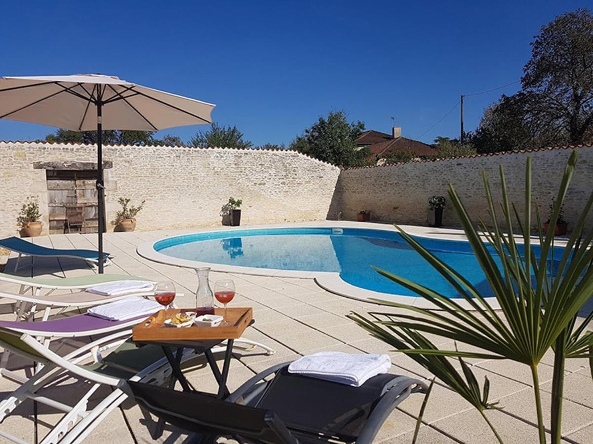 Mas De La Piniere Bed and Breakfast Mauprévoir Εξωτερικό φωτογραφία
