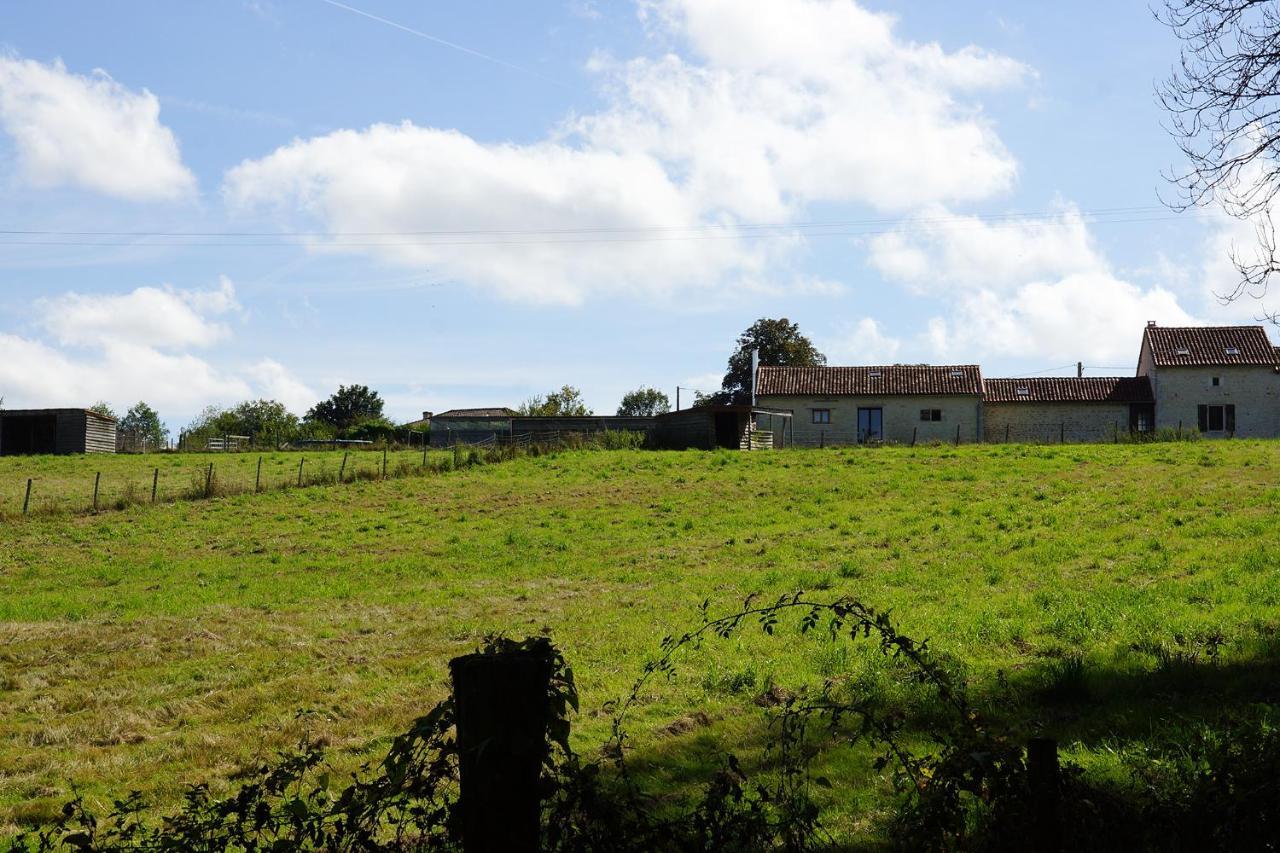 Mas De La Piniere Bed and Breakfast Mauprévoir Εξωτερικό φωτογραφία