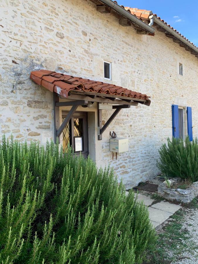 Mas De La Piniere Bed and Breakfast Mauprévoir Εξωτερικό φωτογραφία